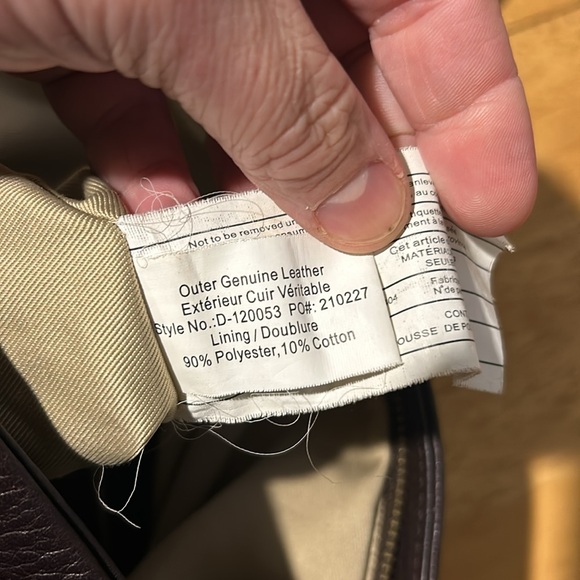 Danier leather fold over purse dark burgundy/wine colored with tan liner - Picture 7 of 8